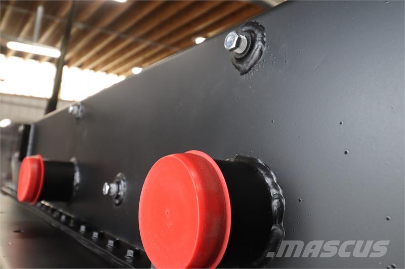 Cummins Radiator # 990018 Radiadores