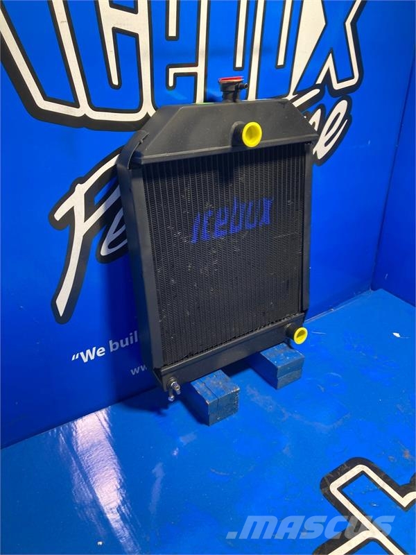 Cummins Radiator # 990015 散热器