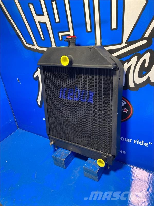 Cummins Radiator # 990015 散热器