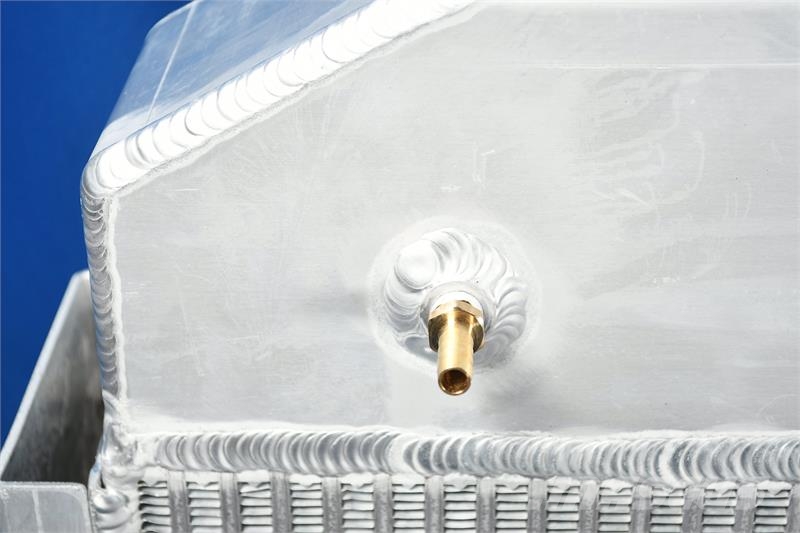 Cummins Radiator # 990066 Radijatori