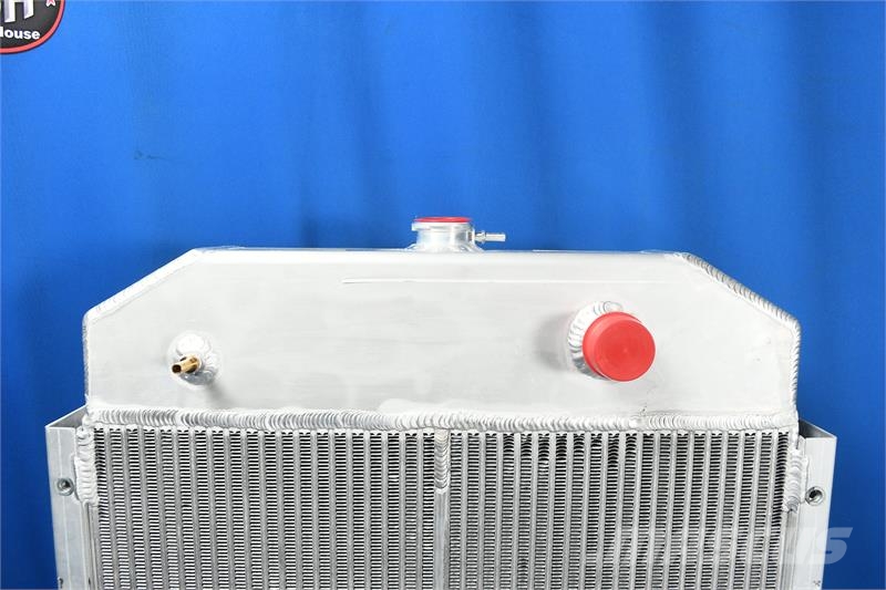 Cummins Radiator # 990066 Radijatori