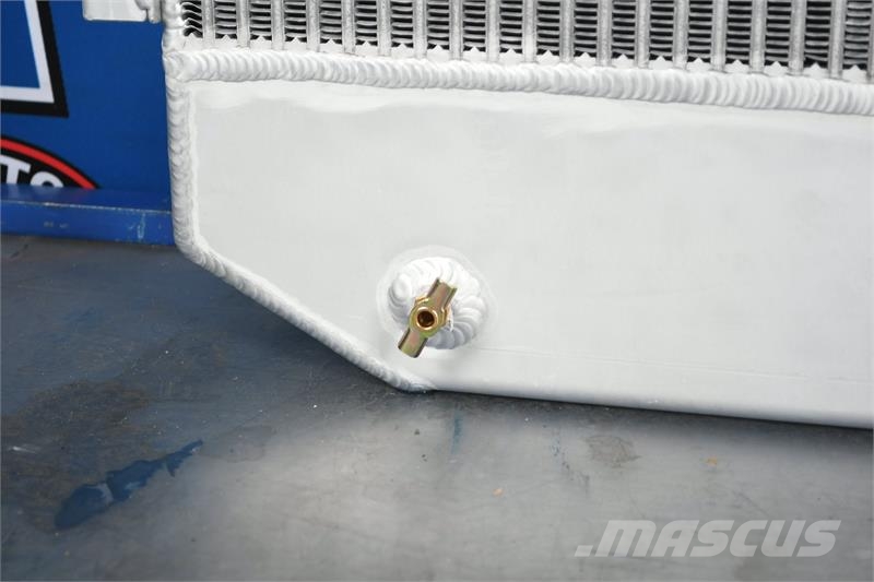 Cummins Radiator # 990066 Radijatori