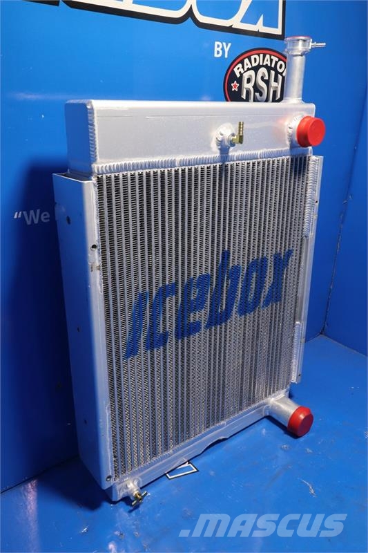 Cummins Sprayer Buggy Radiator # 820242 مشعات