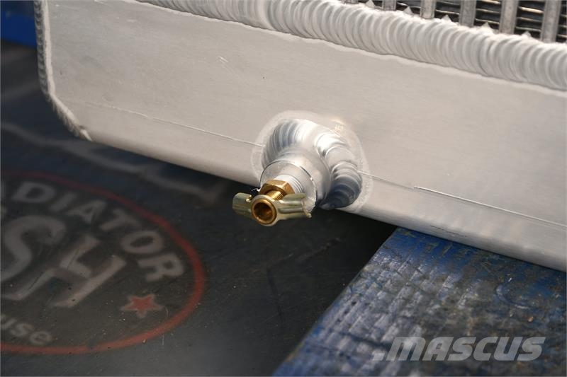Diamond 210 Yarder Radiator # 950213 Radiatoare
