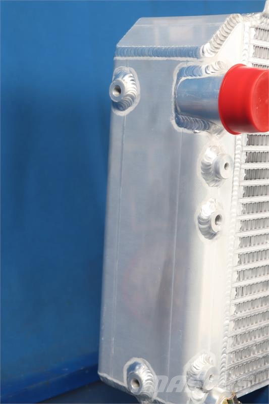 Doosan / Daewoo D30S-5 Radiator # 890902 مشعات
