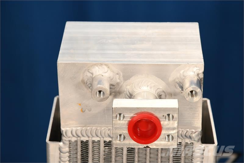 Doosan DL250, DL250TC, TXL250-2 Oil Cooler # 891109 مشعات