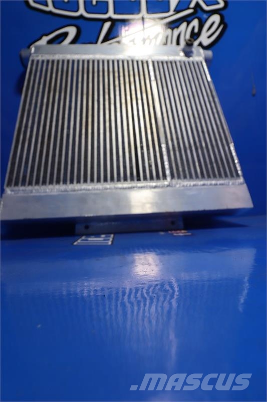 Express Blower Truck Oil Cooler # 890685 Радіатори