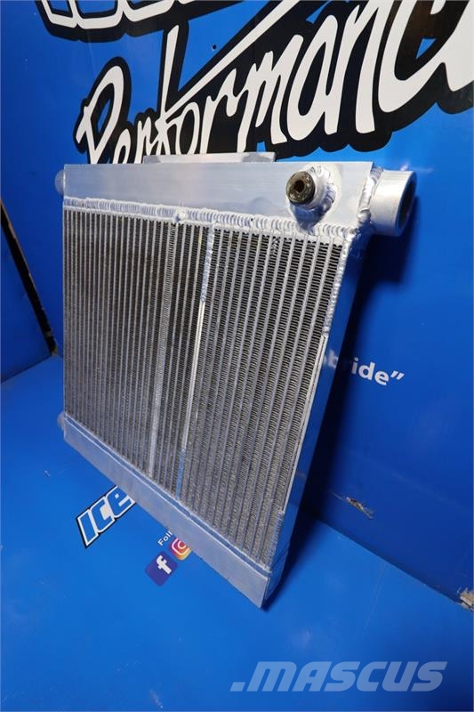 Express Blower Truck Oil Cooler # 890685 Радіатори
