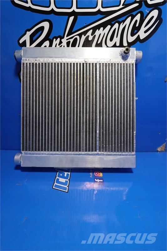 Express Blower Truck Oil Cooler # 890685 Радіатори