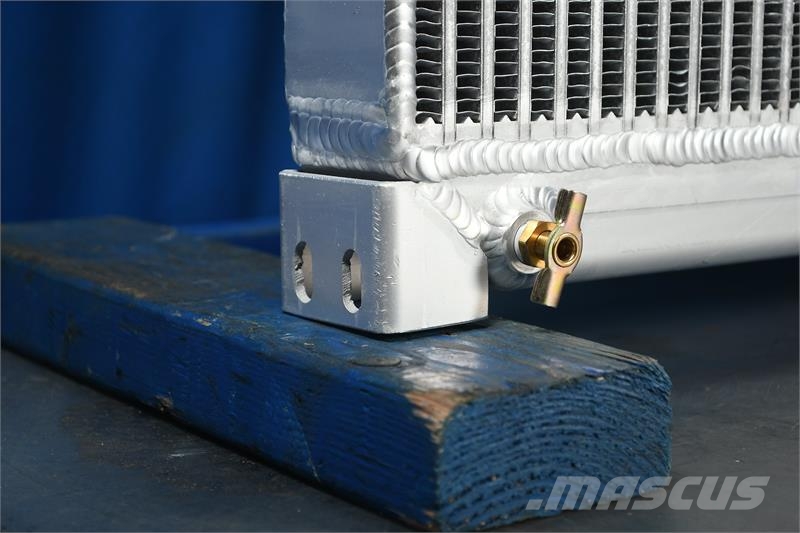 Ford B500, B600, B700, B800, F600, Radiator # 600100 Радіатори
