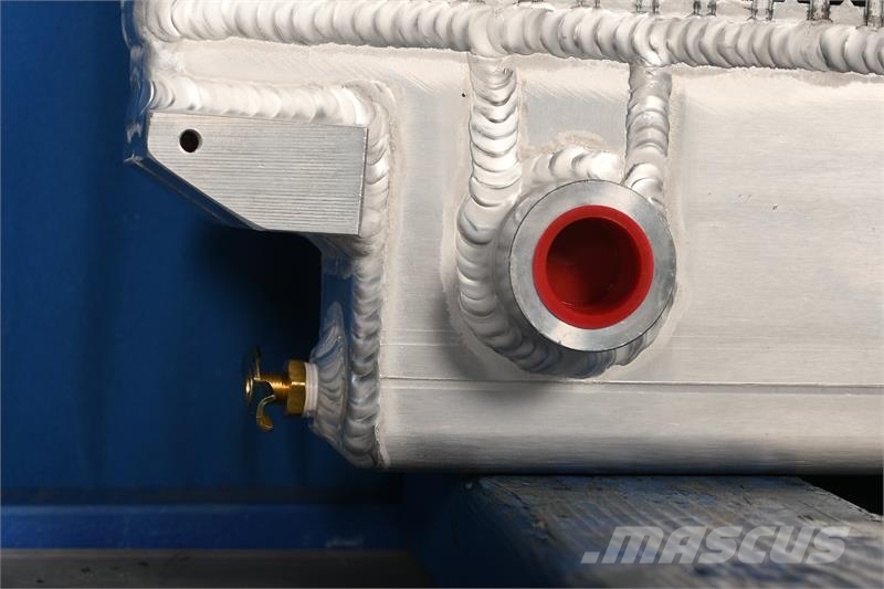 Ford C, CF7000, 8000 Radiator # 600183 Radiatorer
