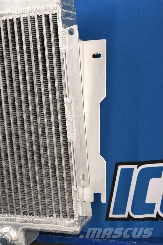 Ford Diesel P/U Radiator # 600193 라디에이터