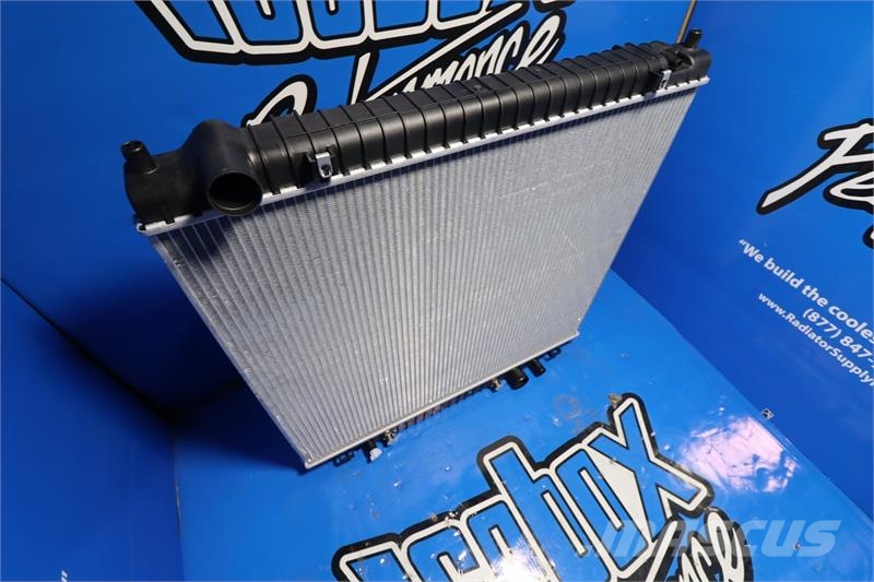 Ford Excursion Radiator # 600111 Radiadores