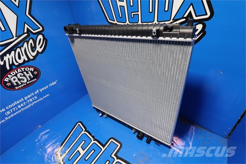 Ford Excursion Radiator # 600111 Radiadores