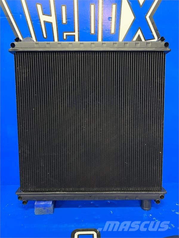 Ford F600, F700, F800 Radiator # 600028 Jäähdyttimet