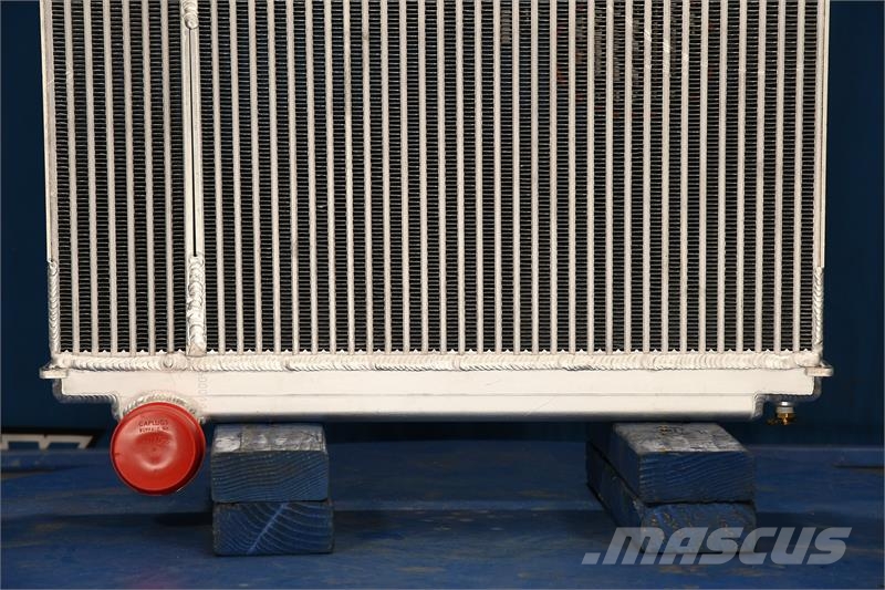 Ford L, LT7500, LT8500, L, LT9501, Radiator # 600044 Радіатори