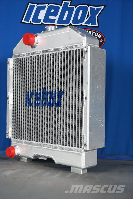 Ford / New Holland 4430 Radiator # 910046 مشعات