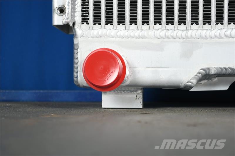 Ford / New Holland 4430 Radiator # 910046 مشعات