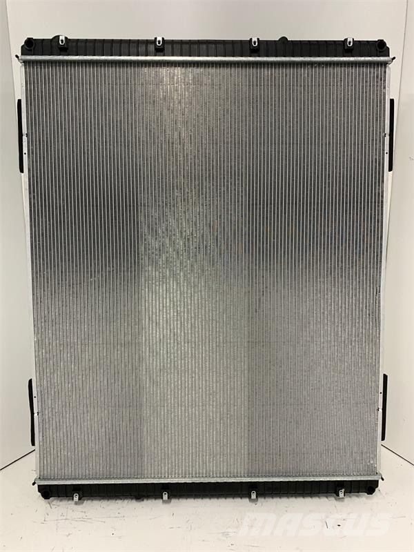 Freightliner 05-26678-001, 05-26621-001 Radiator # 601138 ラジエター