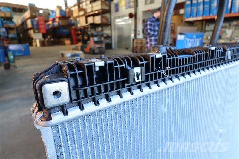 Freightliner 05-37217-014, 0537217014 Radiator # 601492 Radijatori
