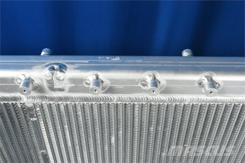 Freightliner Acterra Radiator # 601084 Radijatori