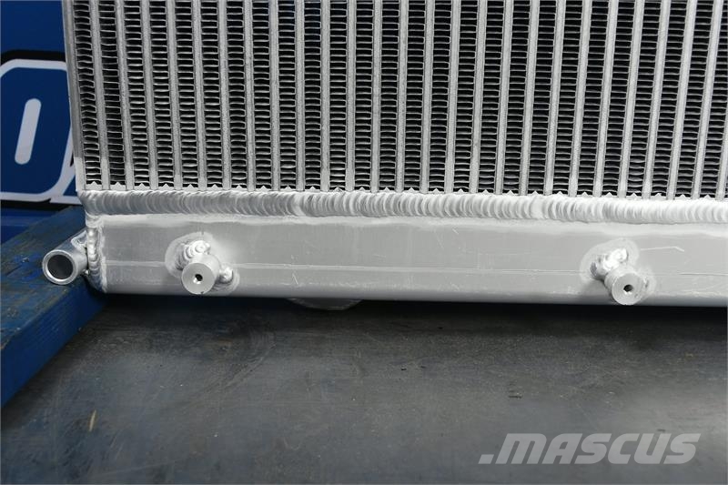 Freightliner Acterra Radiator # 601084 Radijatori