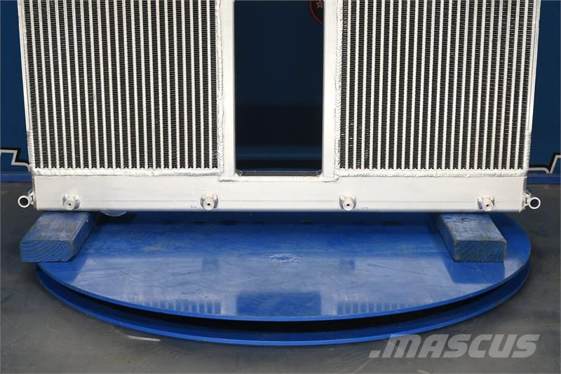 Freightliner Acterra Radiator # 601085 Radijatori