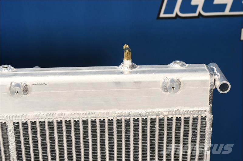 Freightliner Acterra Radiator # 601085 Radijatori