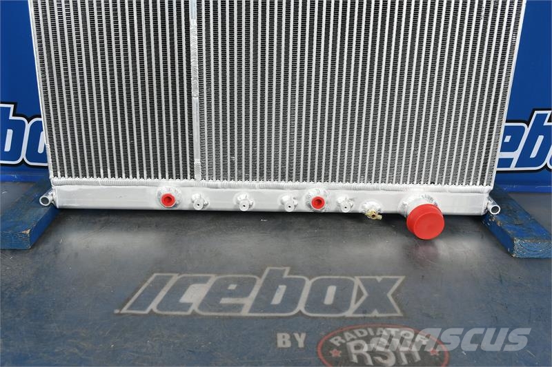 Freightliner Acterra Radiator # 601084 Radijatori