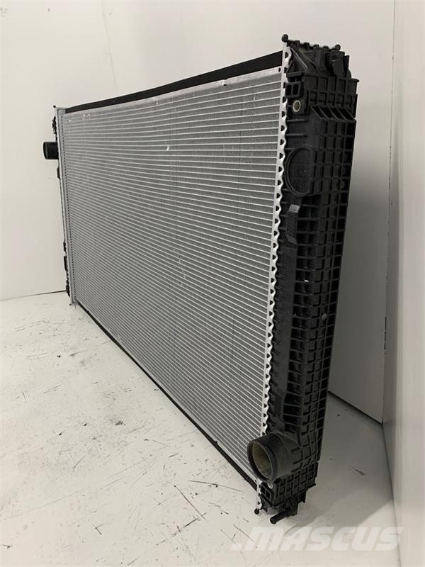 Freightliner Argosy COE Radiator # 601069 Radiadores