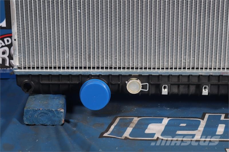 Freightliner Cascadia Radiator # 601166 Radiadores