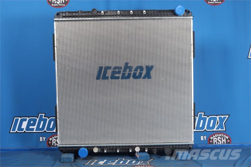 Freightliner Cascadia Radiator # 601166 Radiadores