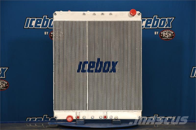 Freightliner Cascadia Radiator # 601210 Radiadores