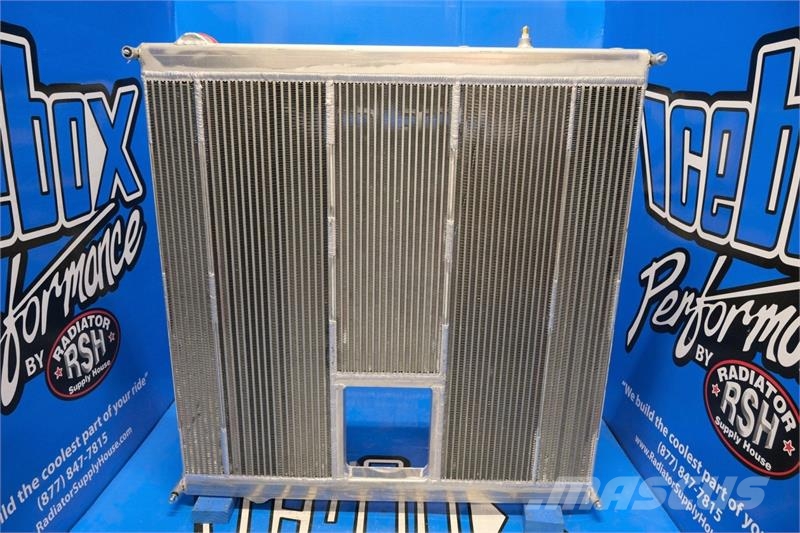 Freightliner Cascadia Radiator # 601298 Radiadores