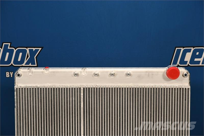Freightliner Cascadia Radiator # 601210 Radiadores