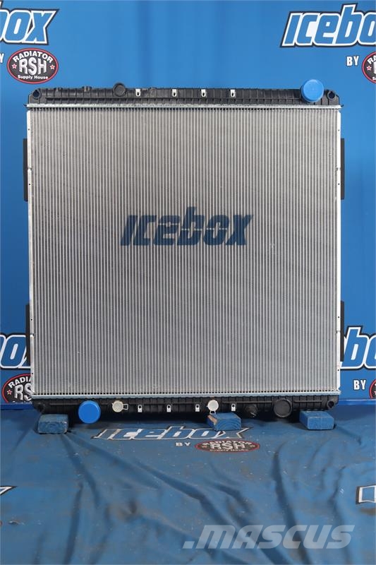 Freightliner Cascadia Radiator # 601166 Radiadores