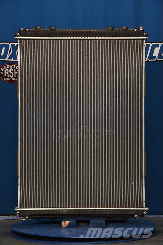 Freightliner Century, FLD 120, Columbia M2 Radiator # 601056 ラジエター