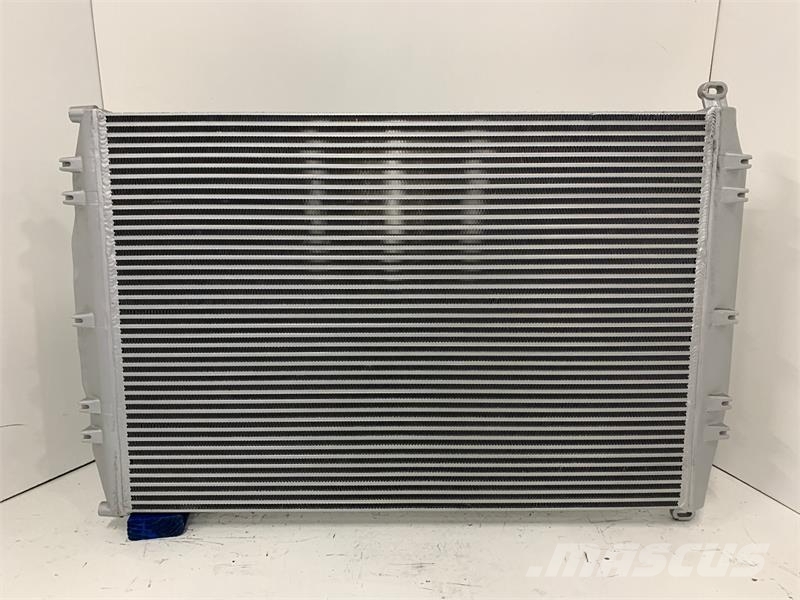 Freightliner Charge Air Cooler # 601347 ラジエター