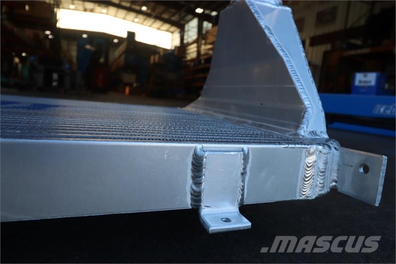 Freightliner Charge Air Cooler # 601308 Радиатори