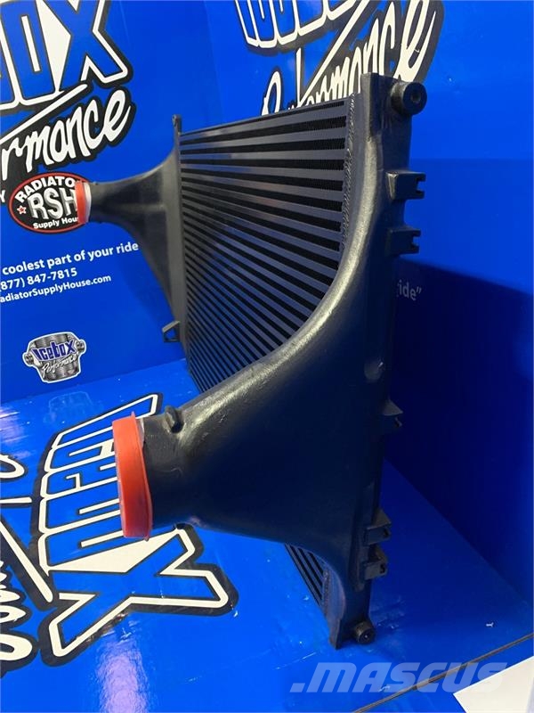 Freightliner Charge Air Cooler # 601360 ラジエター