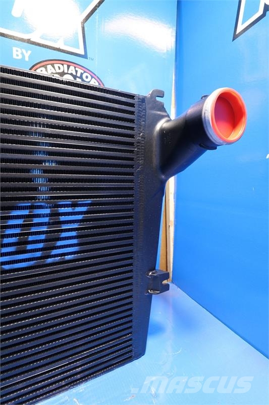 Freightliner Condor Charge Air Cooler # 601375 Radiadores