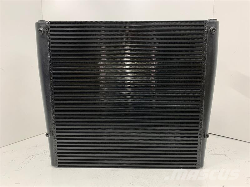 Freightliner Condor Charge Air Cooler # 601378 Radiadores