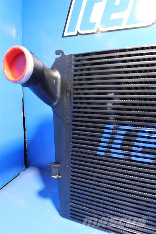 Freightliner Condor Charge Air Cooler # 601375 Radiadores