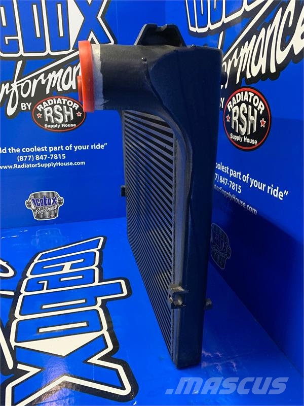 Freightliner Condor Charge Air Cooler # 601378 Radiadores