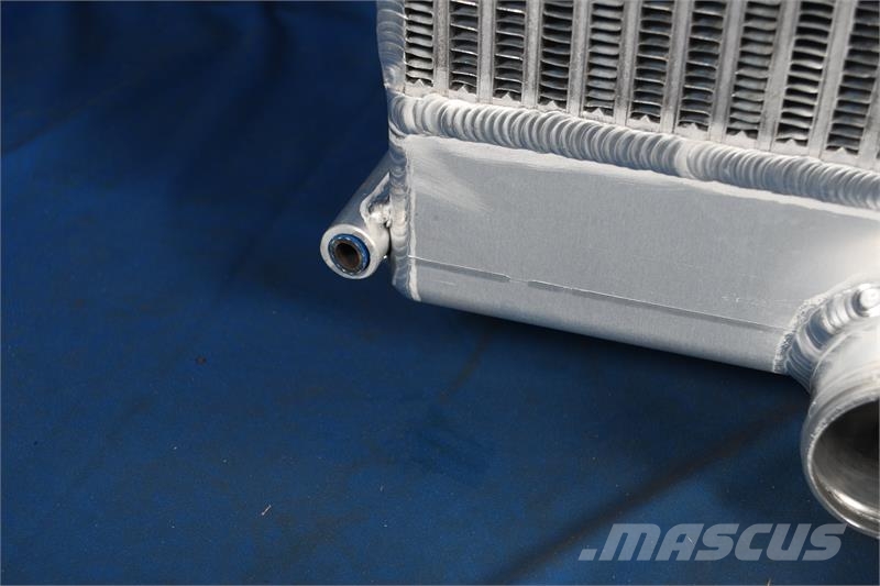 Freightliner Coronado Radiator # 601146 Radiadores