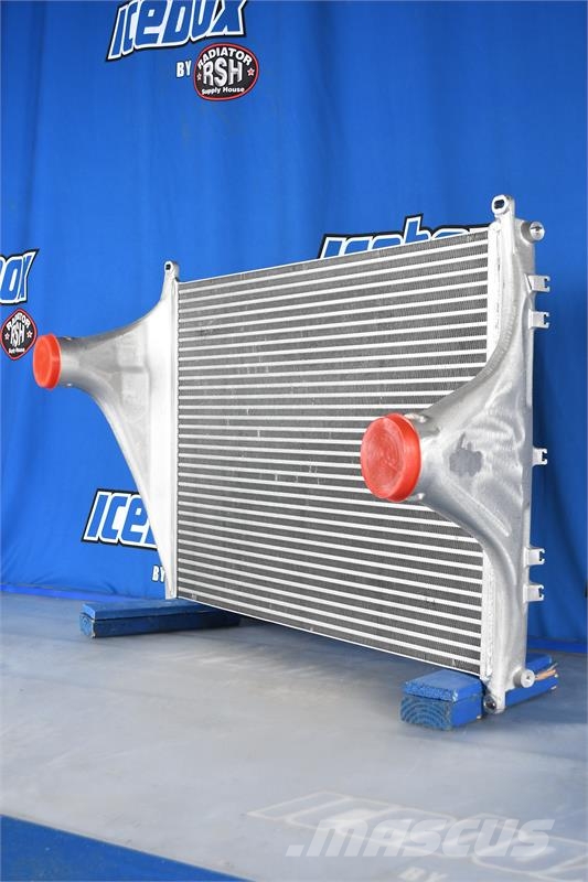 Freightliner Coronado Charge Air Cooler # 601370 Radiadores