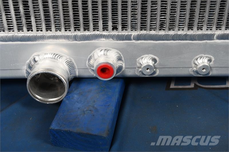 Freightliner Coronado Radiator # 601146 Radiadores