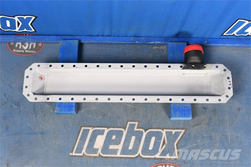 Freightliner Cross Flow Tank # 601473 Radiators