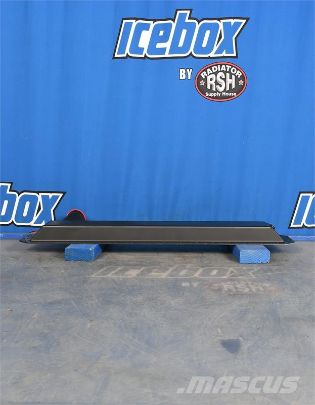 Freightliner Cross Flow Tank # 601476 Радиатори
