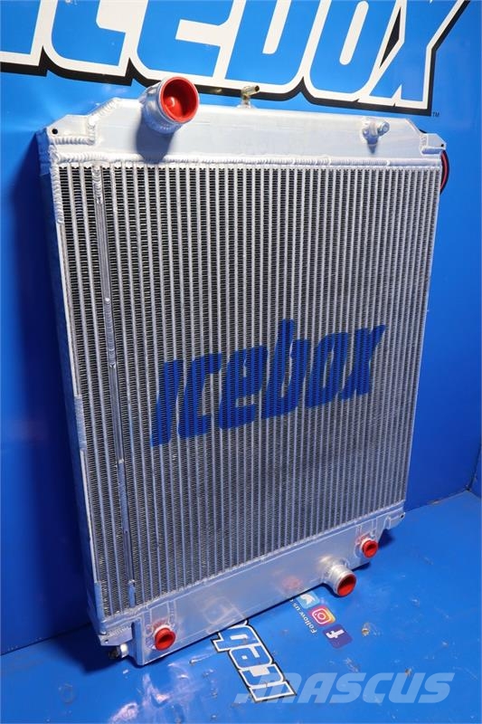 Freightliner Fed Ex , Ultimaster Stepvan, M Radiator # 601078 Радіатори
